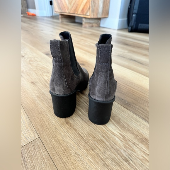 Vince Water Repellent Booties - Picture 4 of 6